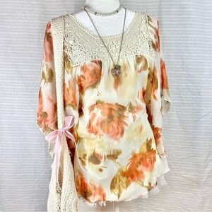 ♡ floral print sheer blouse with lace trim and batwing flared sleeves ♡